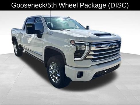 Certified 2024 Chevrolet Silverado 2500 High Country w/ Technology Package AWD/4WD image 4
