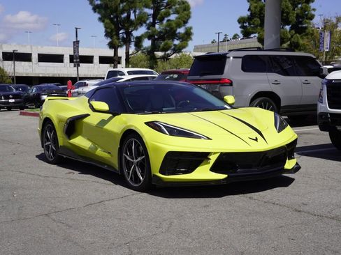 Used 2023 Chevrolet Corvette Stingray Premium Conv w/ Z51 Performance Package image 2