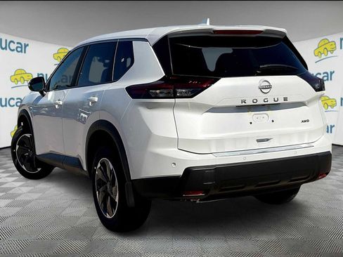 New 2026 Nissan Rogue SV w/ Cold Weather Package image 4