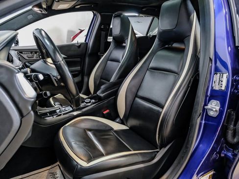 Used 2019 INFINITI QX30 Sport w/ Leather Package image 37