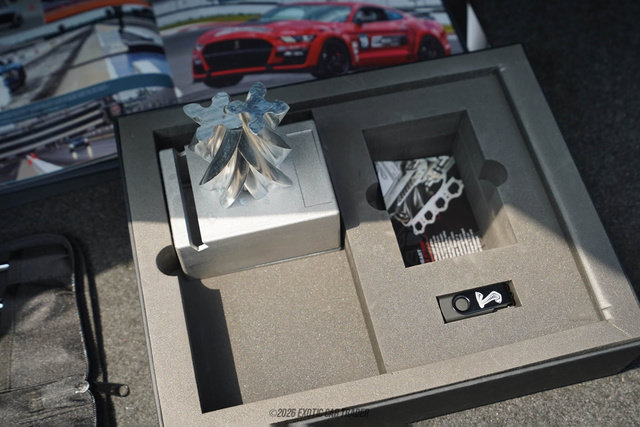 Used 2021 Ford Mustang Shelby GT500 w/ Carbon Fiber Track Pack RWD image 85