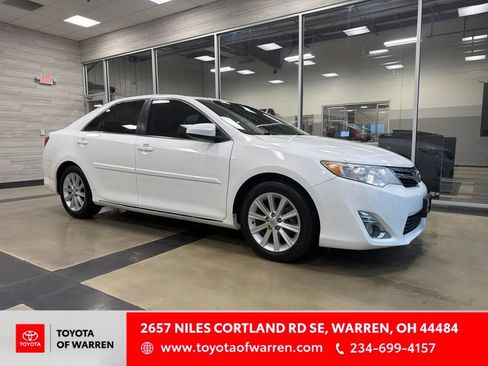 Used 2013 Toyota Camry XLE FWD image 1