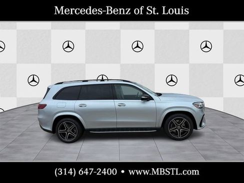 New 2026 Mercedes-Benz GLS 450 4MATIC image 2