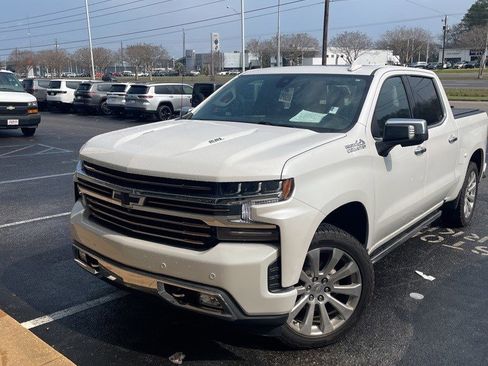 Used 2021 Chevrolet Silverado 1500 High Country w/ Technology Package image 1