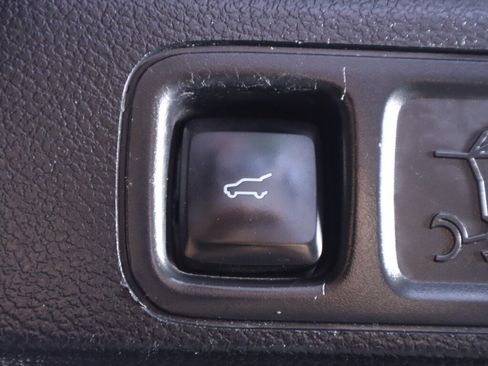 Used 2020 Ford Expedition Max XLT w/ Equipment Group 202A AWD/4WD image 41