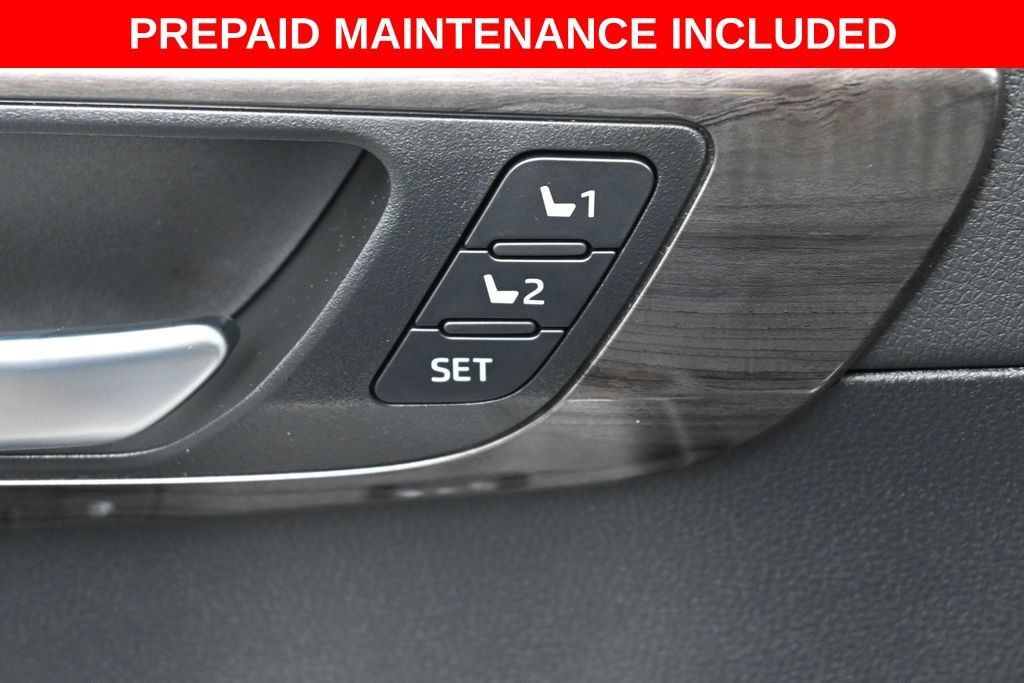 Certified 2026 Toyota Highlander Platinum AWD/4WD image 15