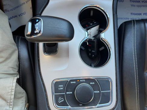 Used 2014 Jeep Grand Cherokee Limited AWD/4WD image 23
