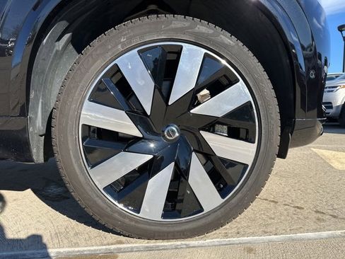 Certified 2024 Volvo XC90 T8 Plus w/ Protection Package Premier image 10