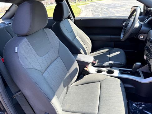 Used 2009 Ford Focus SE image 29