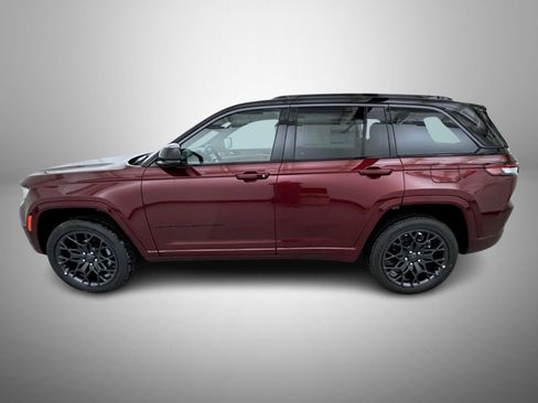 New 2026 Jeep Grand Cherokee Summit w/ Obsidian Package AWD/4WD image 8