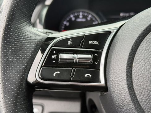 Used 2022 Kia Seltos SX image 19