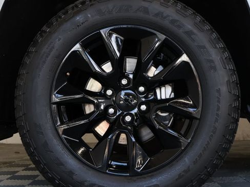 Used 2023 Chevrolet Silverado 1500 RST w/ RST All Star Premium Package AWD/4WD image 10