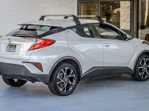 Used 2020 Toyota C-HR XLE FWD image 9