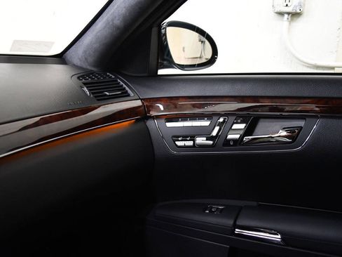 Used 2008 Mercedes-Benz S 63 AMG image 22