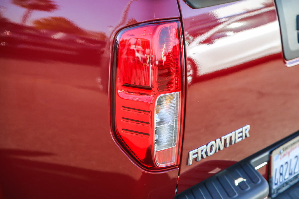 Used 2021 Nissan Frontier S RWD image 10