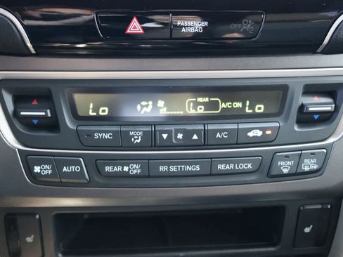 Used 2020 Honda Pilot EX image 17