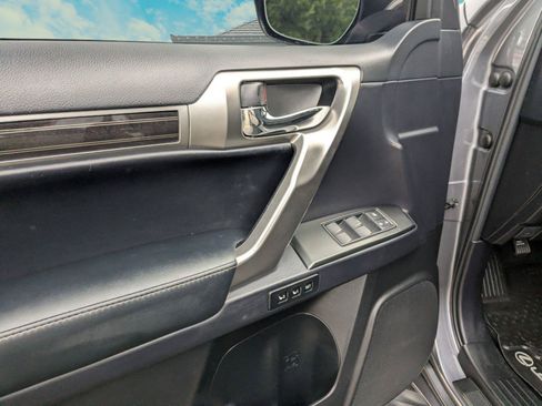 Certified 2023 Lexus GX 460 Premium w/ Accessory Package AWD/4WD image 6