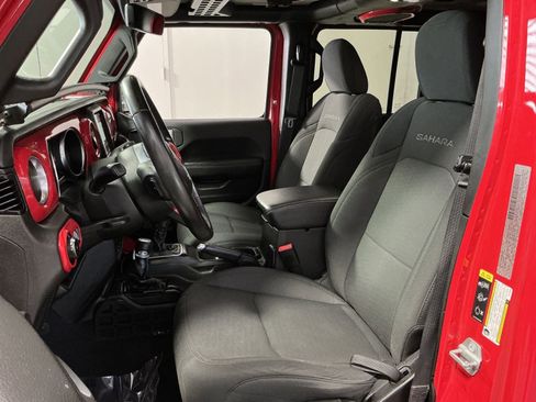 Used 2020 Jeep Wrangler Unlimited Sahara AWD/4WD image 14