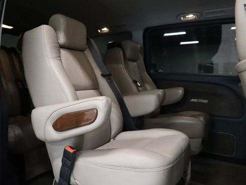 Used 2018 Mercedes-Benz Metris Passenger image 26