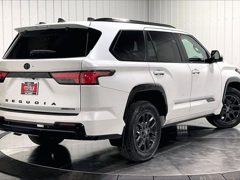 New 2026 Toyota Sequoia Platinum AWD/4WD image 13