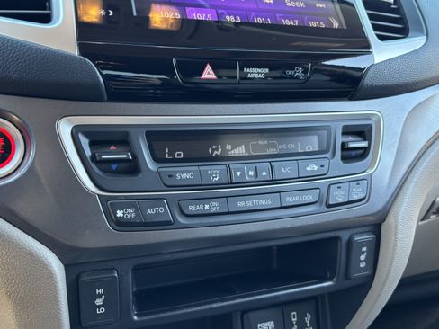 Used 2017 Honda Pilot EX-L image 22