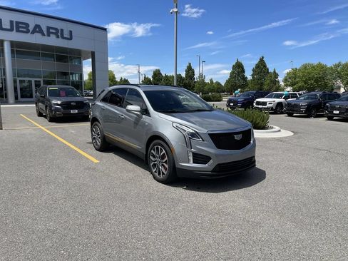 Used 2023 Cadillac XT5 Sportv w/ Technology Package AWD/4WD image 2
