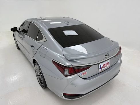 Used 2025 Lexus ES 300h w/ Technology Package FWD image 38