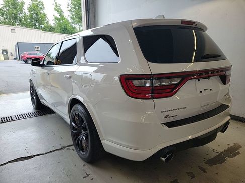 Used 2018 Dodge Durango SRT w/ Technology Group AWD/4WD image 4