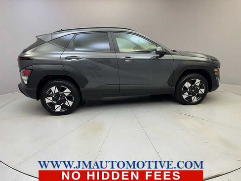 Used 2025 Hyundai Kona SEL AWD/4WD image 6