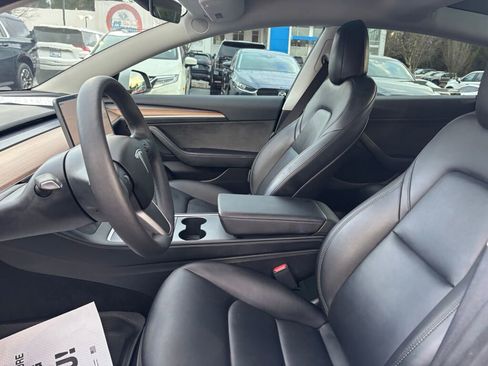 Used 2023 Tesla Model 3 Standard Range image 15
