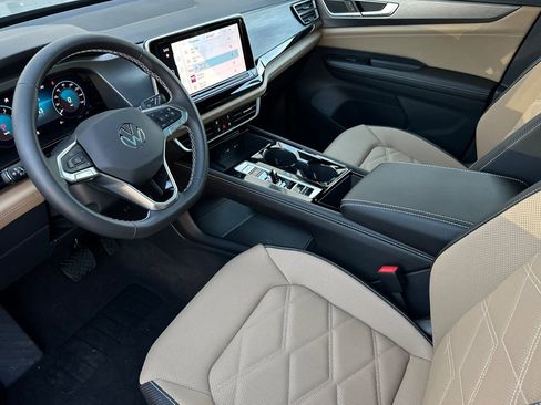 New 2026 Volkswagen Atlas Cross Sport SE image 8