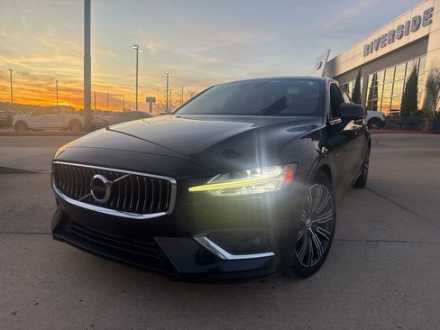 Used 2019 Volvo S60 T6 Inscription image 8