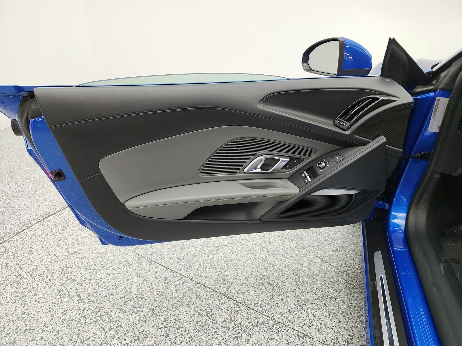 Used 2017 Audi R8 V10 AWD/4WD image 12