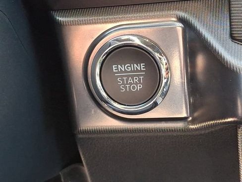 Certified 2025 Ford F150 Platinum AWD/4WD image 19