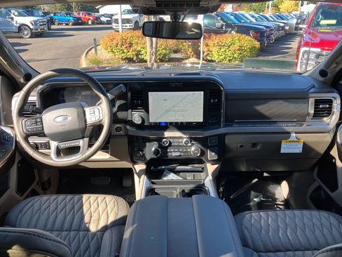 New 2026 Ford F250 Platinum w/ Platinum Plus Package AWD/4WD image 16