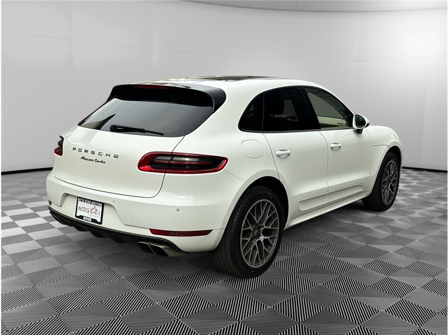 Used 2015 Porsche Macan Turbo AWD/4WD image 5