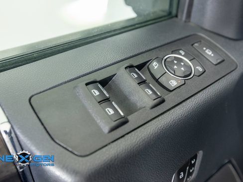 Used 2022 Ford F350 Lariat w/ Lariat Ultimate Package AWD/4WD image 12
