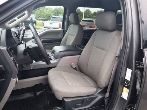 Used 2019 Ford F150 XLT w/ Equipment Group 302A Luxury AWD/4WD image 17