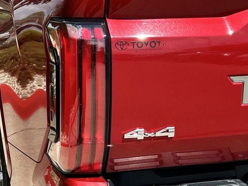 Used 2023 Toyota Tundra Capstone AWD/4WD image 7