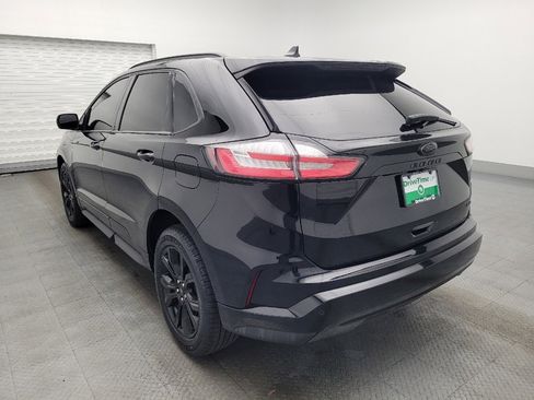 Used 2023 Ford Edge SE w/ Black Appearance Package image 5