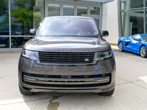 Used 2023 Land Rover Range Rover Long Wheelbase First Edition AWD/4WD image 2