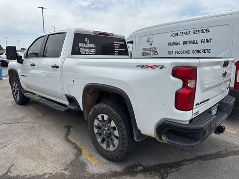 Used 2024 Chevrolet Silverado 2500 Custom w/ Custom Value Package AWD/4WD image 3