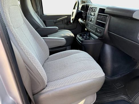 Used 2016 Chevrolet Express 3500 LT w/ LT Preferred Equipment Group image 11