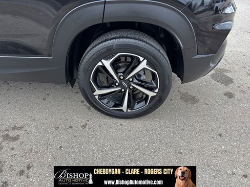 Used 2023 Chevrolet TrailBlazer RS w/ Convenience Package AWD/4WD image 26
