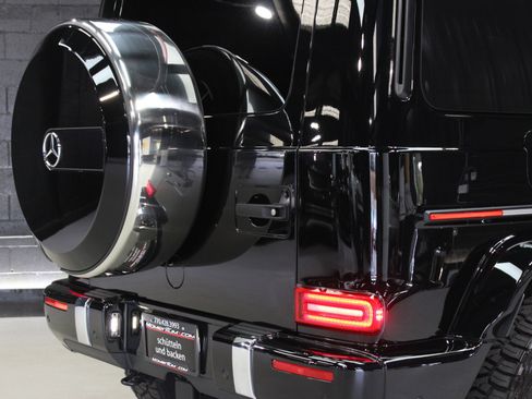 Used 2022 Mercedes-Benz G 550 image 11