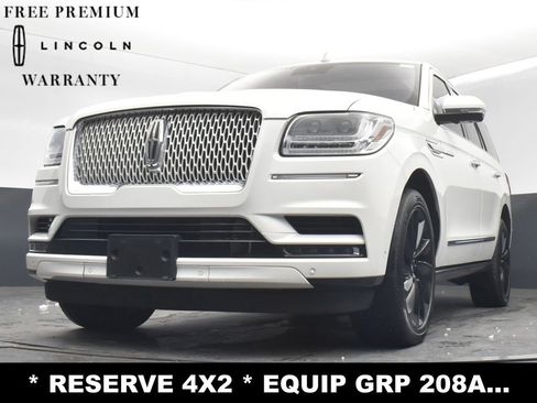 Used 2020 Lincoln Navigator Reserve w/ Equipment Group 208A Reserve image 24