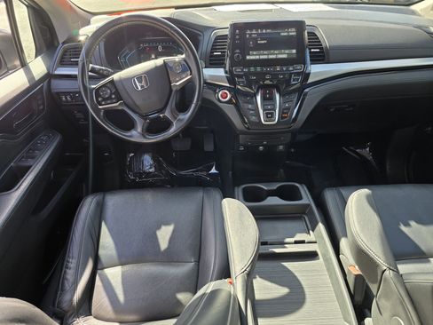 Used 2023 Honda Odyssey Touring image 12