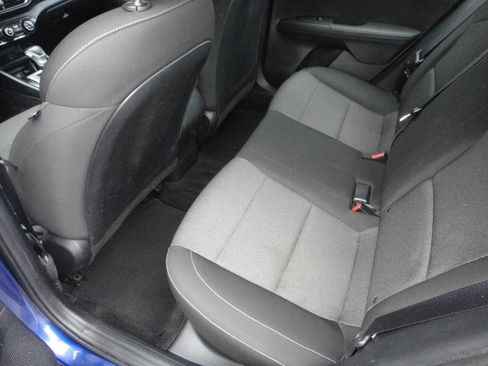 Used 2022 Kia Forte LXS image 10