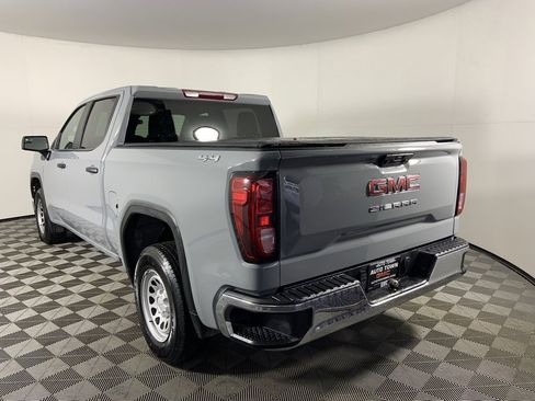 Used 2025 GMC Sierra 1500 Pro w/ Convenience Package image 7