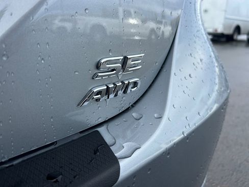 Used 2024 Toyota Camry SE w/ Cold Weather Package image 32